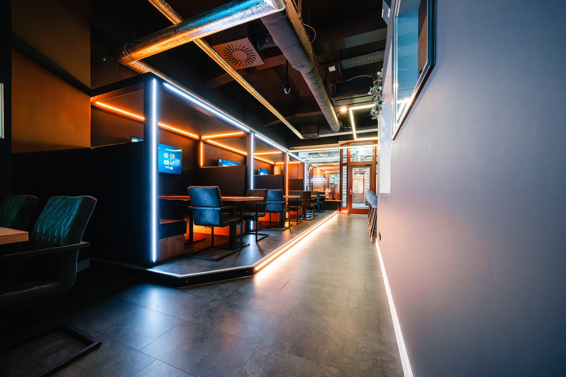 r42_bar42_gastro-sitze3