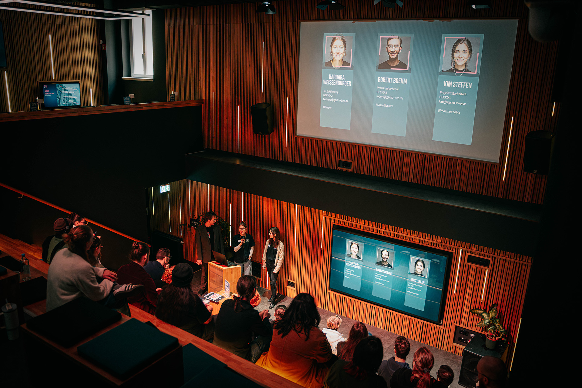 R42 Games Accelerator Transition Day 2026 Tom Potutschek, Marleen Wagner, Robert Boehm und Yuna Avetysyan vom R42 Start-up-Accelerator